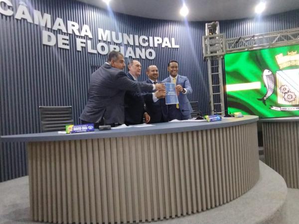 Câmara Municipal de Floriano dá início ao Ano Legislativo com solenidade especial(Imagem:FlorianoNews)