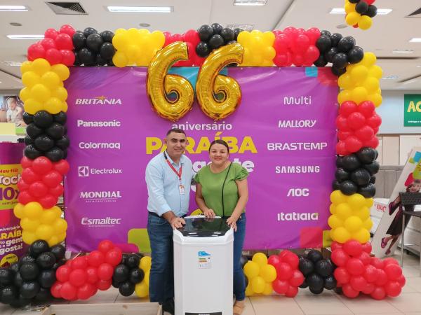 Gerente F. Costa expressa gratidão aos clientes no Aniversário do Armazém Paraíba.(Imagem:FlorianoNews)