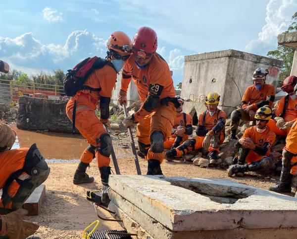 curso de elite de salvamento realizado em Minas Gerais(Imagem:Divulgação)