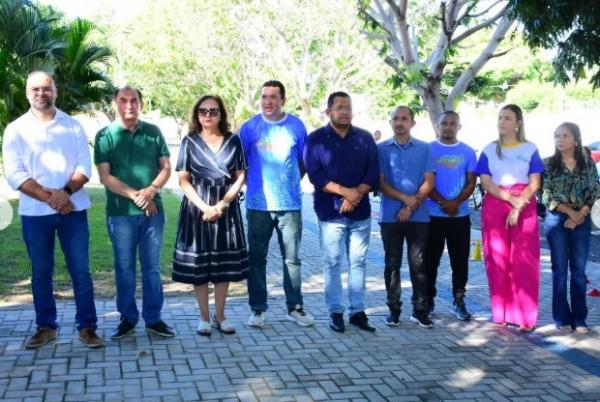 Vereadores representam a Câmara Municipal de Floriano em ações da prefeitura.(Imagem:Reprodução/Instagram)