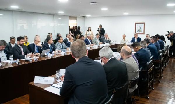 Governadores divergem sobre apoio no combate a incêndios.(Imagem:Henrique Raynal/ASCOM/CASA CIVIL)