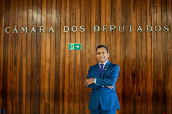 Dr. Francisco está entre os 150 parlamentares mais influentes do Congresso Nacional, segundo o DIAP.(Imagem:Divulgação)