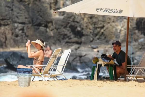 Isis Valverde e Marcus Buaiz em Noronha.(Imagem:Dilson Silva/AgNews)