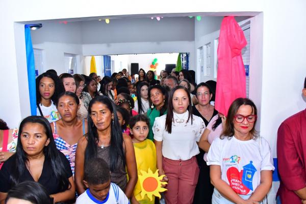  Vereadores representam Câmara de Floriano em solenidade na Escola Marcos dos Santos Parente.(Imagem:CMF)