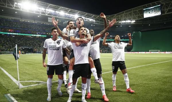 Botafogo vence Palmeiras por e 3 a 1 e reassume liderança.(Imagem:Vitor Silva/Botafogo/Direitos Reservados)