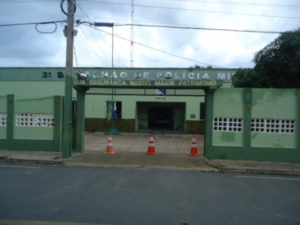 Polícia de Floriano é acionada para atender à várias ocorrências durante a madrugada(Imagem:FlorianoNews)