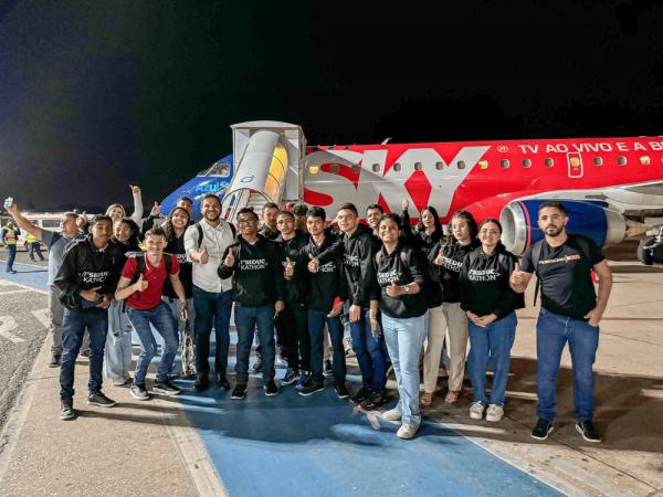 Estudantes e professores que participaram do Seduckathon embarcam para Recife para retirada do visto Norte-Americano.(Imagem:Divulgação)