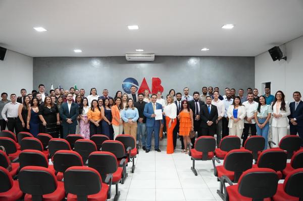 Mais de 60 advogados e advogadas estiveram presentes no registro da chapa.(Imagem:Divulgação)