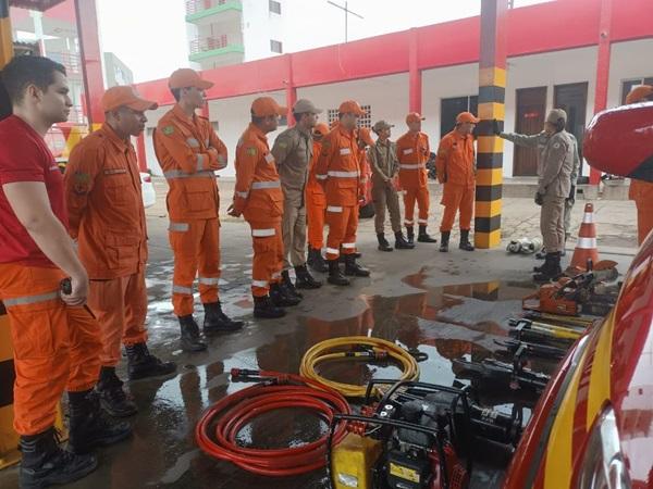 Exercícios organizados pelo Comando Geral do Corpo de Bombeiros buscam capacitar continuamente as equipes.(Imagem:Reprodução)