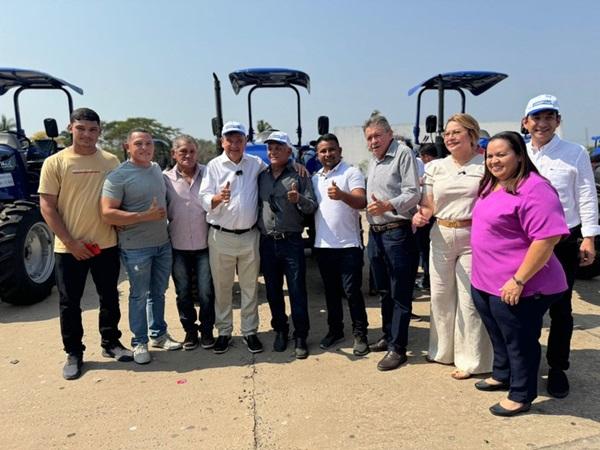 Ato de entrega foi realizado neste sábado (24.08), em Teresina (PI), e vai fortalecer o trabalho de agricultores familiares.(Imagem:Divulgação MDS)