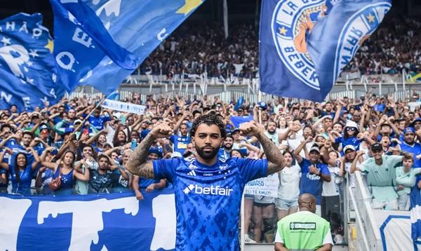 Festa realizada pela Raposa reúne mais de 40 mil torcedores(Imagem:Gustavo Aleixo/Cruzeiro/Direitos Reservados)