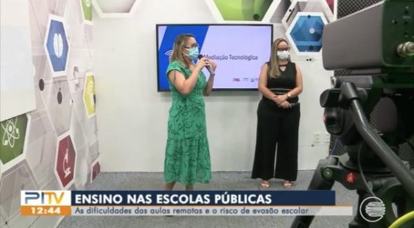 Aulas são gravadas em um estúdio de um canal de televisão em Teresina.(Imagem:Reprodução /TV Clube)