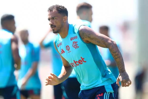 Danilo em treino do Flamengo.(Imagem:Gilvan de Souza / Flamengo)