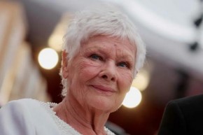 Judi Dench na cerimônia do Oscar em 2022(Imagem:Reprodução)