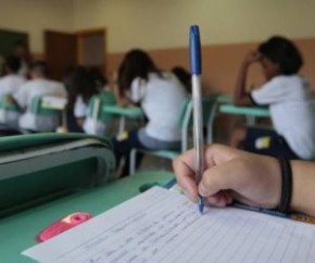 e estaduais, responsáveis por 80% dos estudantes matriculados, ?são consideradas inadequadas?, diz o relatório da comissão   Le(Imagem:Reprodução)