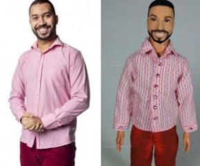 ?Eu amei! Achei lindo. Fico muito grato pela homenagem. O boneco, caracterizado com camisa rosa e calça vinho ? look usado por ele em dias de paredão, representa muito do que eu so(Imagem:Reprodução)