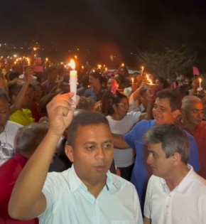 Dr. Francisco Costa prestigia o encerramento do festejo de Nossa Senhora da Guia em Floriano.(Imagem:Reprodução/Instagram)