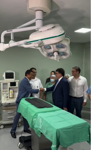 Dr. Francisco Costa participa da inauguração da reforma e ampliação do Hospital da Polícia Militar.(Imagem:Reprodução/Instagram)