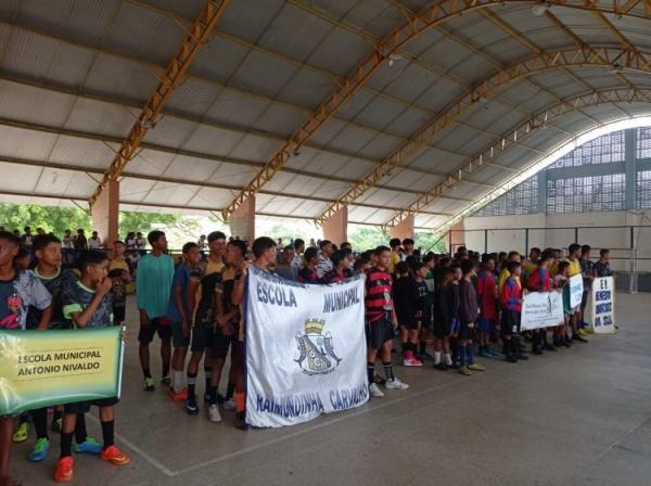 Educação realiza Torneio de Futsal na Escola Municipal Francisco Dutra.(Imagem:Secom)