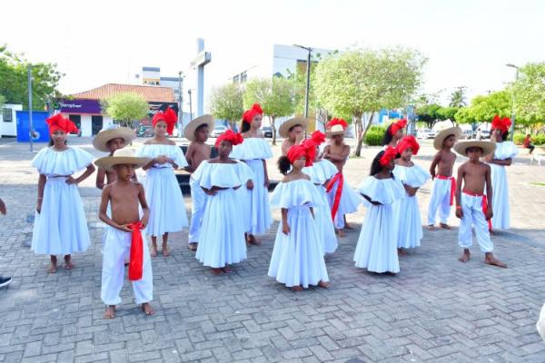 Semana da Consciência Negra de Floriano é marcada por apresentações em praça pública(Imagem:Secom)