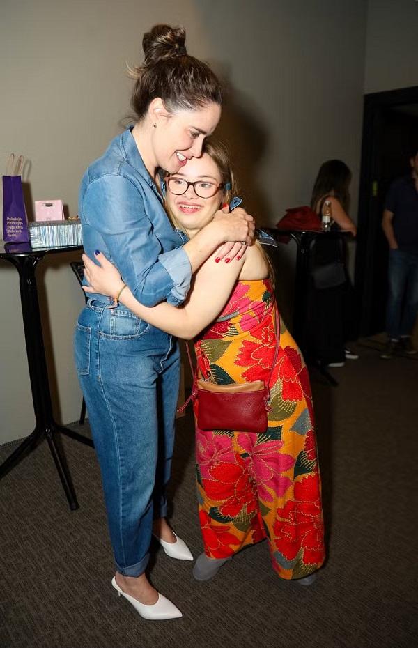 Fernanda Vasconcellos e Joana Morcazel se reencontram quase 20 anos depois.(Imagem:Clayton Felizardo/BrazilNews)