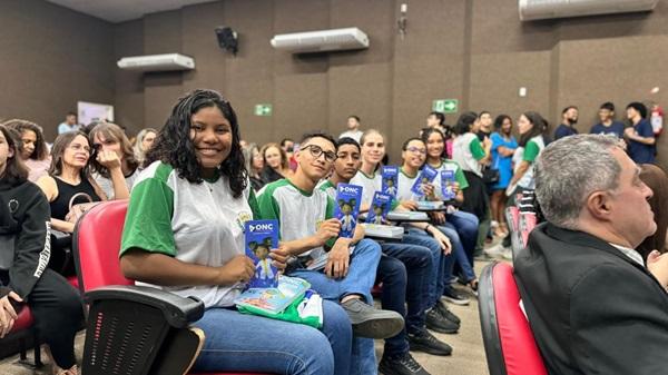 Estudantes da rede estadual recebem medalhas da Olimpíada Nacional de Ciências em Teresina.(Imagem:Reprodução)