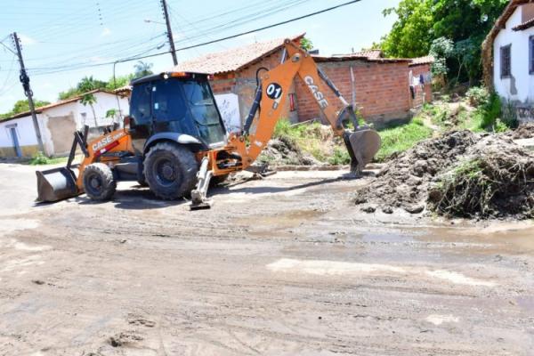 Secretaria de Infraestrutura inicia nova etapa de limpeza e manutenção de riachos em Floriano.(Imagem:Secom)