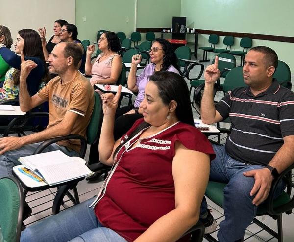 Agentes das forças de segurança pública do Piauí participam de curso de libras.(Imagem:Divulgação)