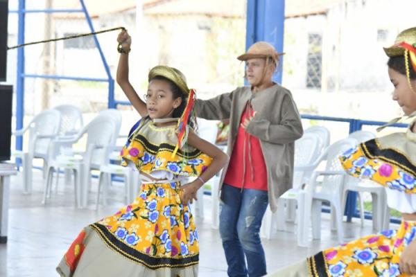 Dia do Folclore brasileiro é comemorado com apresentações culturais em Floriano.(Imagem:Secom)