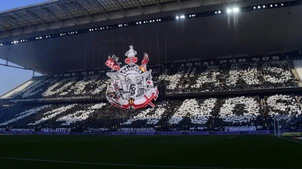 Mosaico em homenagem aos 114 anos do Corinthians.(Imagem:Marcos Ribolli)