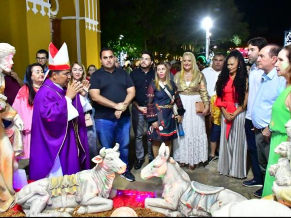 Natal da Alegria transforma Floriano em um cenário de encanto e celebração(Imagem:Secom)