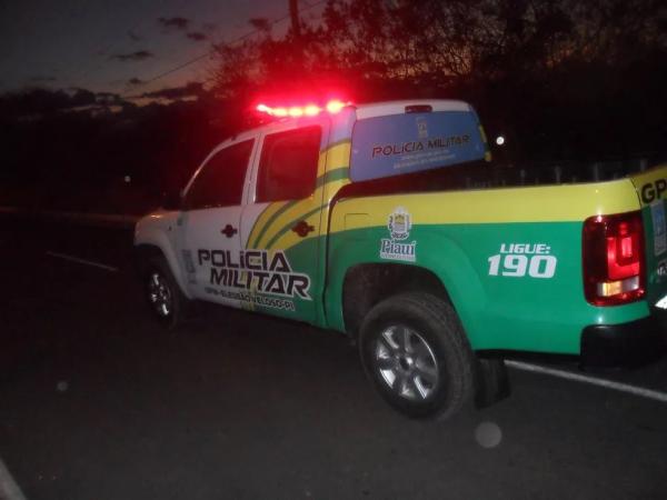 Mulher é presa após empurrar homem de cima da ponte em Elesbão Veloso; vítima teve ferimento grave na cabeça.(Imagem:José Loiola Neto/Elesbão News)