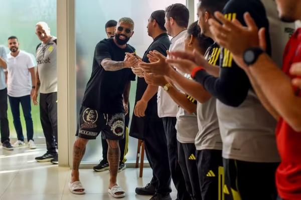 Gabigol se reapresenta do Flamengo após 36 dias afastado.(Imagem:Marcelo Cortes /CRF)