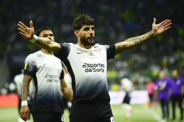 Yuri Alberto comemora gol do Corinthians contra o Palmeiras.(Imagem:Marcos Ribolli)