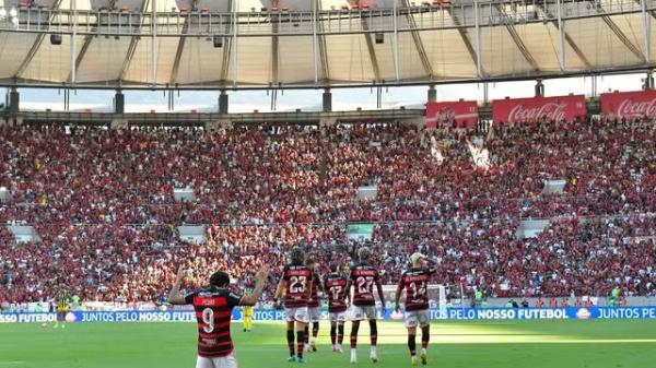 Pedro comemora em Flamengo x Madureira(Imagem: Agif)