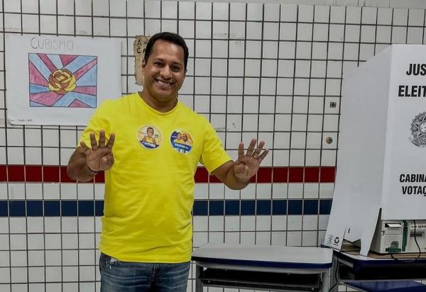 Candidato Gleydson Resende, da Coligação Barão de Esperança, vota neste domingo.(Imagem:Reprodução/Instagram)