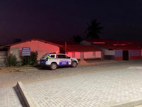 Homem é morto a tiros em frente a esposa no litoral do Piauí; 5º assassinato em 48h.(Imagem:Reprodução)