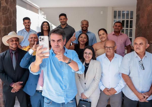 Senador Ciro Nogueira realiza um dia inteiro de reuniões e atende prefeitos, vereadores e lideranças de todo o Piauí(Imagem:Suyane Mesquita / ASCOM)