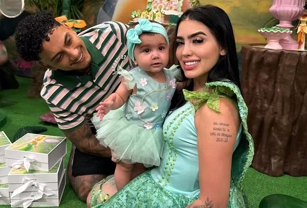 MC Mirella e Dynho celebram 10 meses de Serena.(Imagem:Reprodução/Instagram)