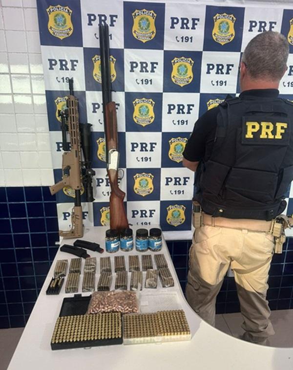 PRF apreende armas de fogo e mais de 1.500 munições na cidade de Floriano (PI)(Imagem:Divulgação/PRF)