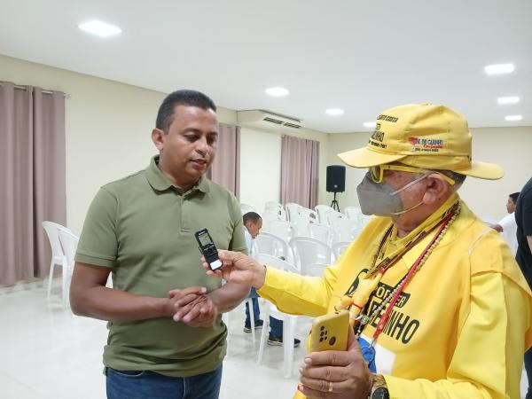  Deputado Dr. Francisco Costa anuncia recursos de R$ 5 milhões para Floriano em visita à cidade.(Imagem:FlorianoNews)