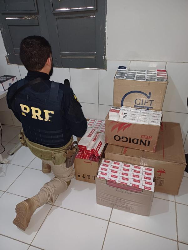 PRF desmantela contrabando de cigarros com apreensão de 1.540 maços  em Barão de Grajaú.(Imagem:Divulgação/PRF)