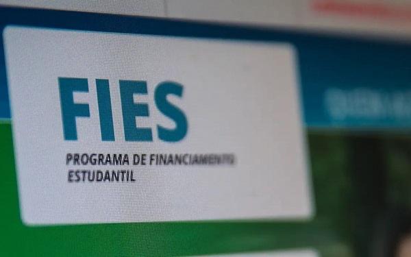 Fies é um programa de financiamento estudantil do governo(Imagem:Marcello Casal Jr/Agência Brasil)