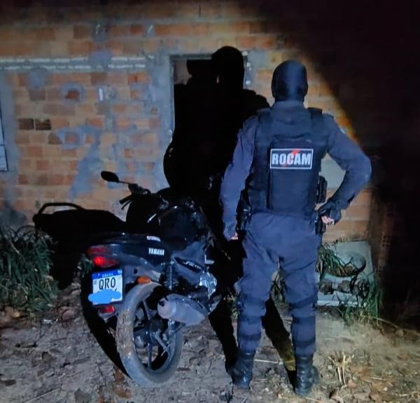 Polícia Militar recupera moto roubada usada em assaltos em Floriano(Imagem:Divulgação/PM)