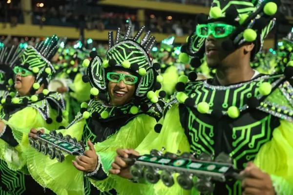 Mocidade Independente de Padre Miguel abriu os desfiles no terceiro dia de carnaval na Marquês de Sapucaí. (Imagem:Tomaz Silva/Agência Brasil)