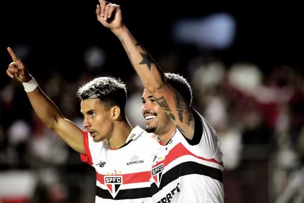 Ferreira comemora gol do São Paulo contra o Botafogo.(Imagem:Marcos Ribolli)