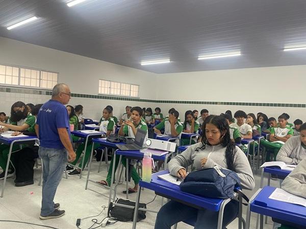 Os professores reforçaram os conteúdos do Enem e do Saeb para mais de 200 estudantes em Teresina, Barro Duro e Altos.(Imagem:Reprodução)