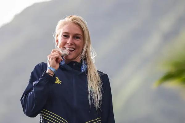 A gaúcha Tati Weston-Webb conquistou a prata, a primeira medalha olímpica de uma surfista brasileira na modalidade.(Imagem:William Lucas/COB/Direitos Reservados)