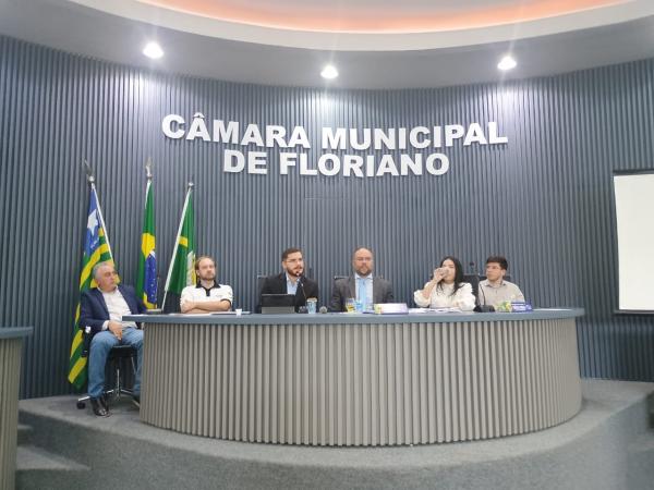 Audiência discute projeto para implantação de Unidade de Valorização de Resíduos Sólidos em Floriano.(Imagem:FlorianoNews)