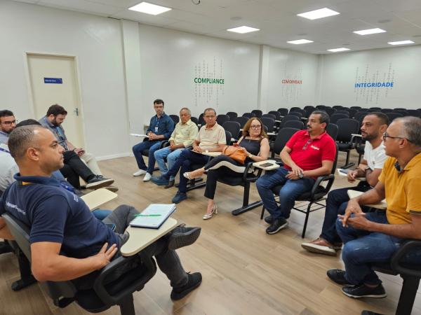 Comerciantes de Floriano cobram soluções da Equatorial para problemas no fornecimento de energia.(Imagem:Divulgação)